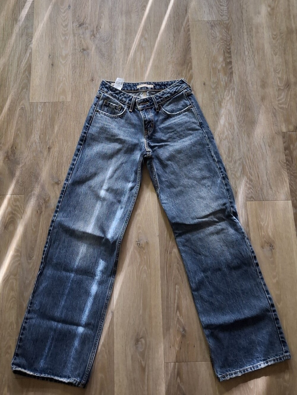 Levis Women's Low Loosr Jeans Blue Waist 26 Length 32